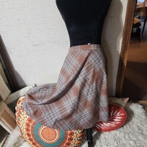 Cricket Lane EA-Line Plaid Skirt in Brown and Gray